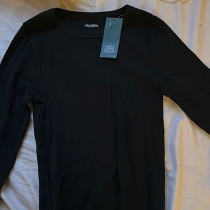 Black Staple Long sleeve